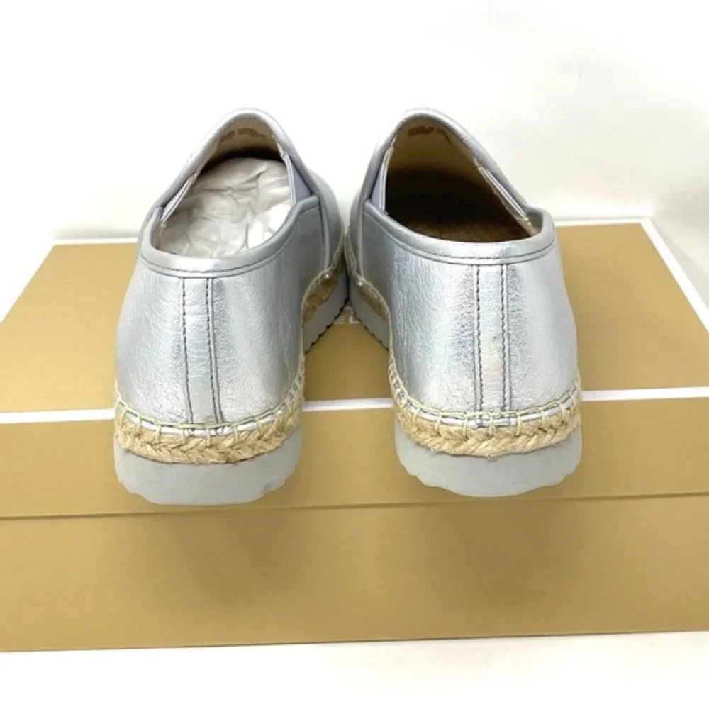 💖MEGA SALE💖🌿 NWT Michael Kors Hastings Slip On  7 Metallic Silver 40R8HTFP2M